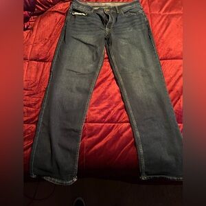 Sonoma Jeans. Size 36x32. Straight Cut.
